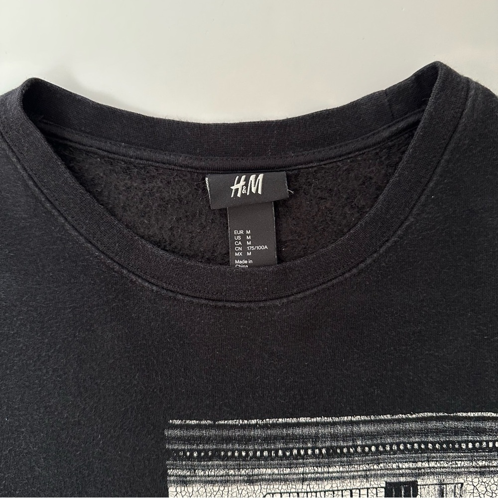 H&M Black Crewneck Sweater with Graphic Print - Picture 8 of 13